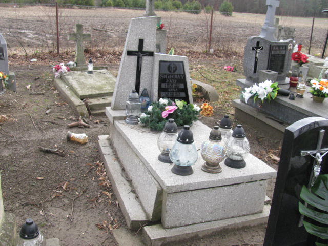 Grób Józef Sigłowy